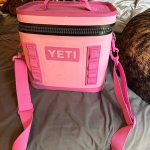YETI Vibrant Pink Insulated Bag